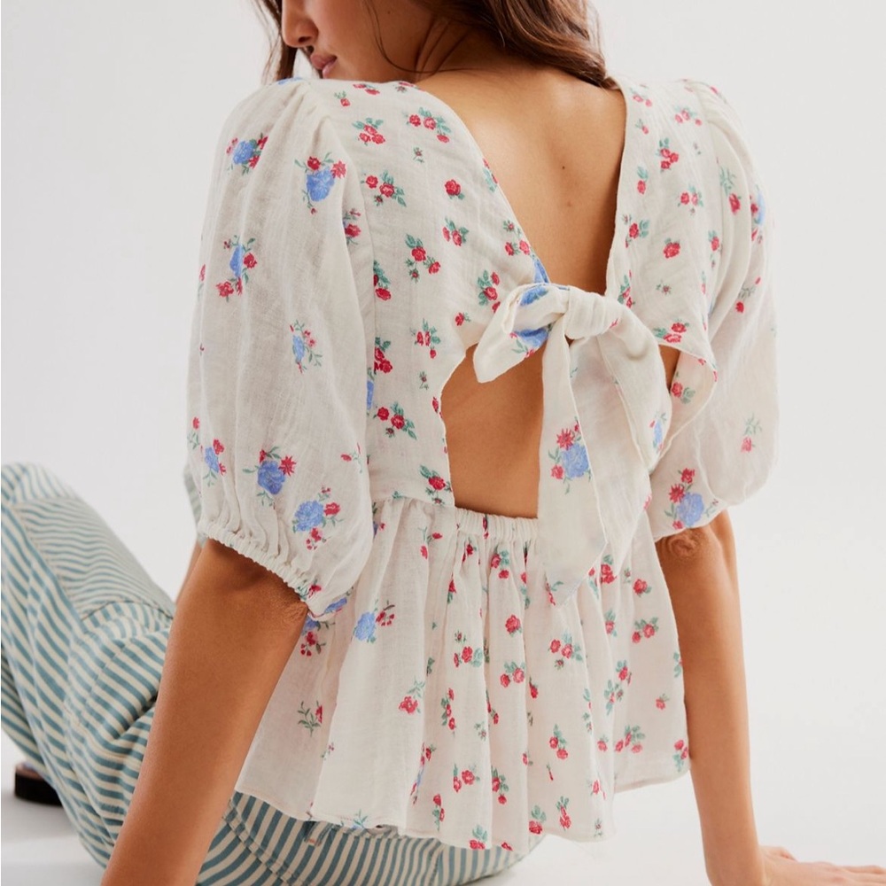 Free People Chloe Printed top / blouse in tea combo color